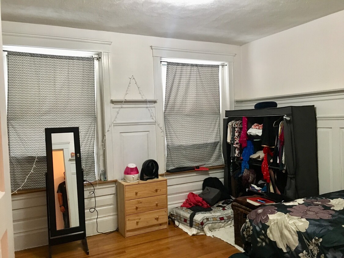 Foto principal - 1677 Beacon St