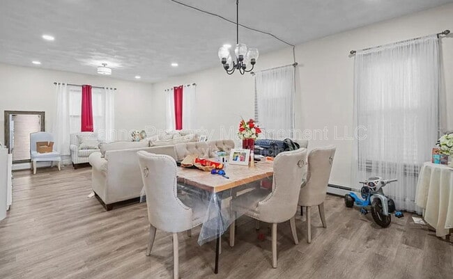 Foto del edificio - 471 Smithfield Ave