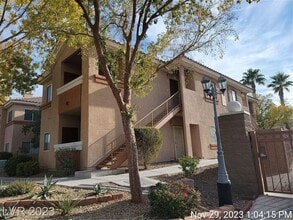 Building Photo - 1050 E Cactus Ave