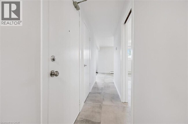 Building Photo - 43 Secord Ave