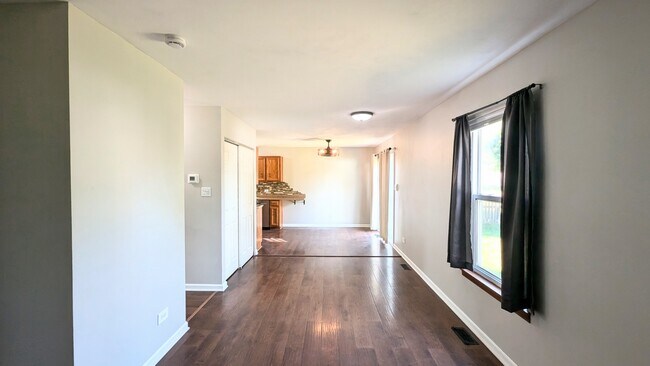 Building Photo - 4509 Mallard Ln
