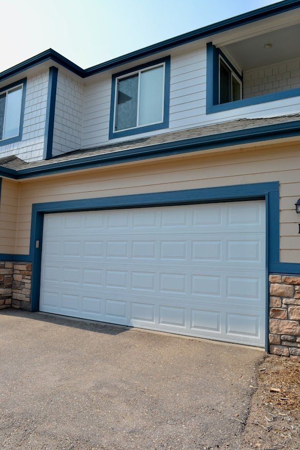 Building Photo - 2921 Kansas Dr
