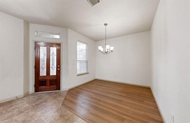 Building Photo - 1239 Glenwood Canyon Ln