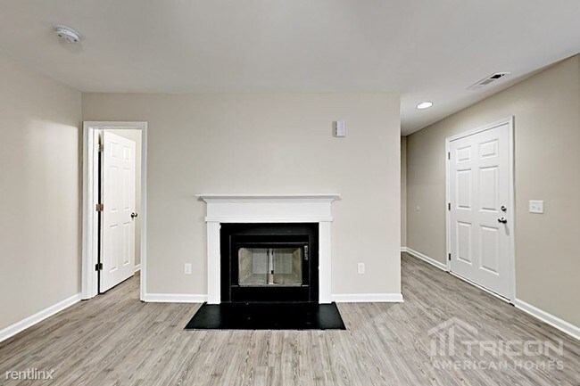 Foto del edificio - 1489 Mitchell Glen St
