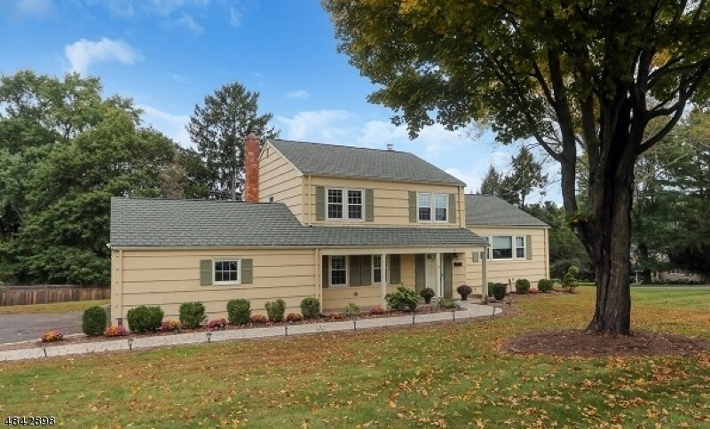 Primary Photo - 34 Deerfield Rd