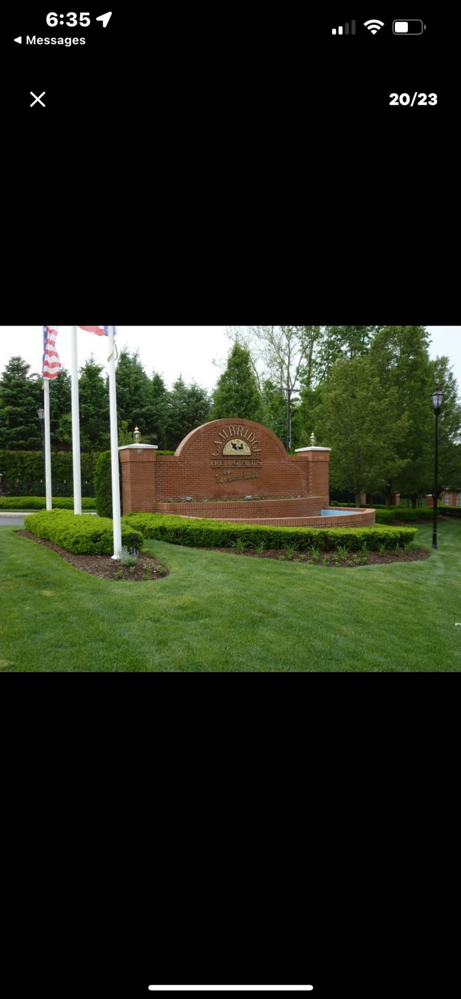 Building Photo - 390 Cambridge Dr