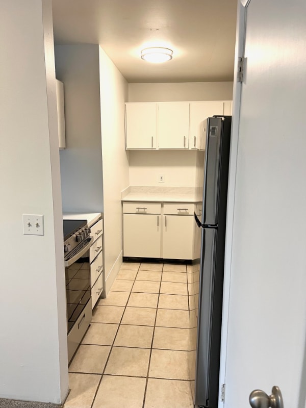 Building Photo - 726 S 900 E