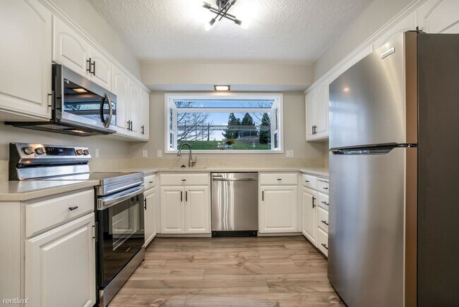 Building Photo - 1 br, 1 bath House - 13665 Sw Parkway Wond...