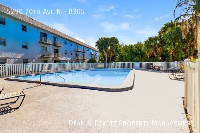 Foto del interior - 5290 70th Ave N, Pinellas Park, FL 33781