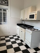 Building Photo - 7114 Freret St