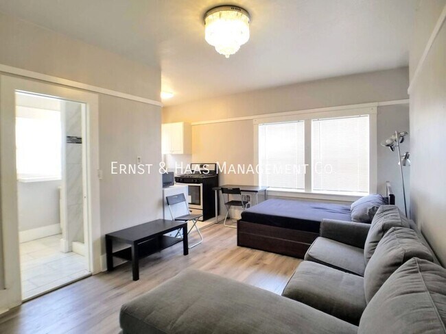 Foto del edificio - 354 Chestnut Ave