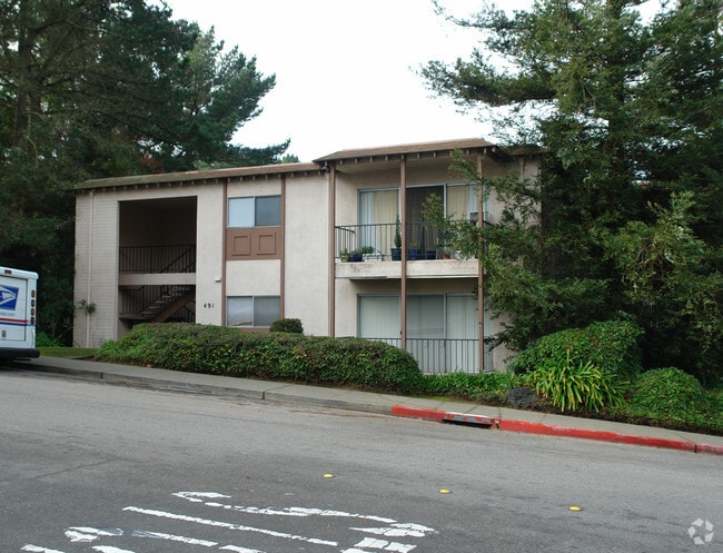 Foto del edificio - Courtland Apartments