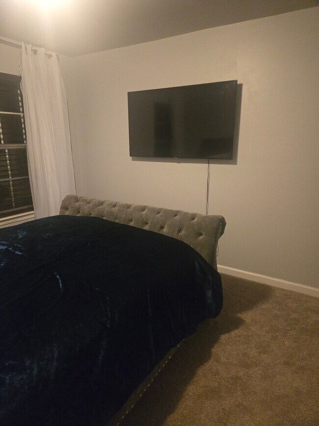 Foto del edificio - 4211 WOODSPRING Ln