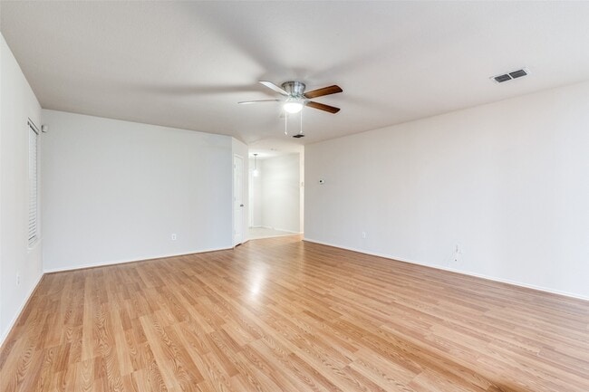 Building Photo - 1909 Diamond Lake Trail