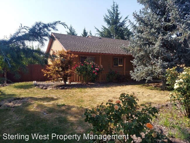 Building Photo - 3 br, 2 bath House - 105 Alder St