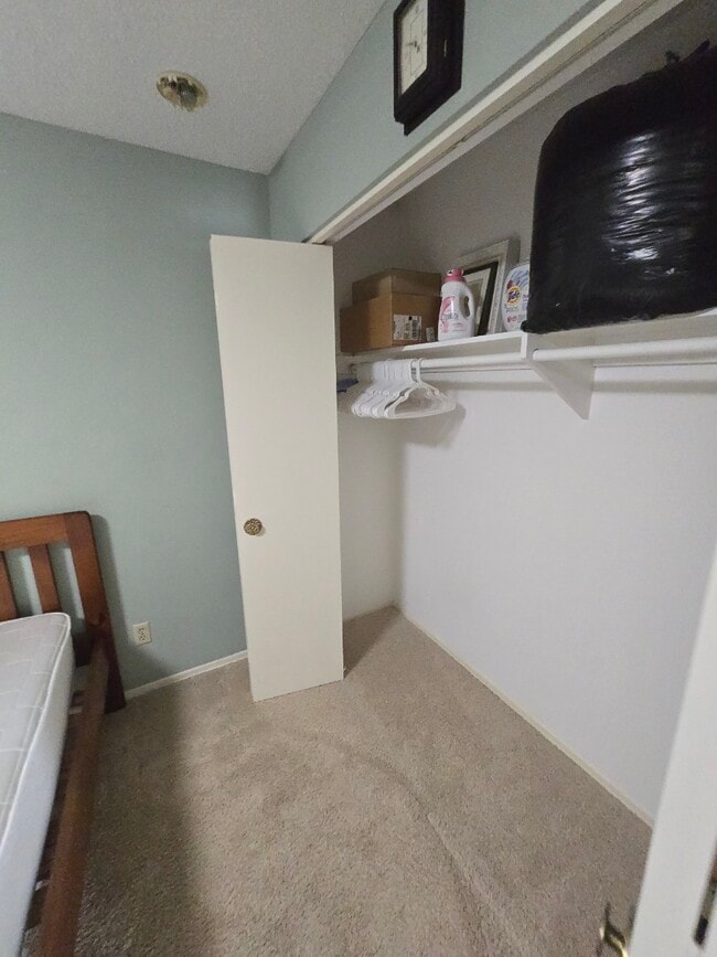 Building Photo - 6420 Pat Ave