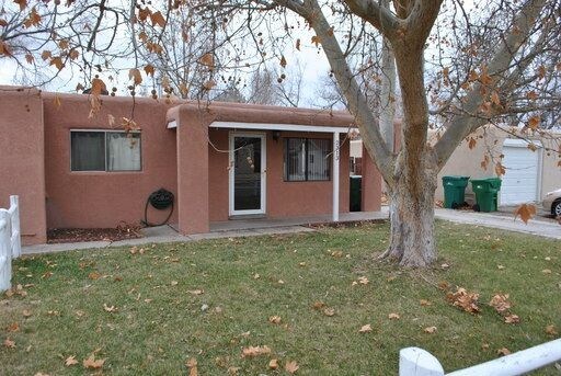 Primary Photo - 2313 E 17th St