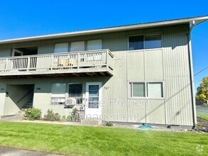 Building Photo - 713 NW Birch Ave