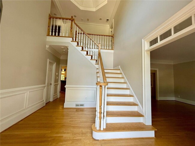 Building Photo - 305 Pilgrimage Point