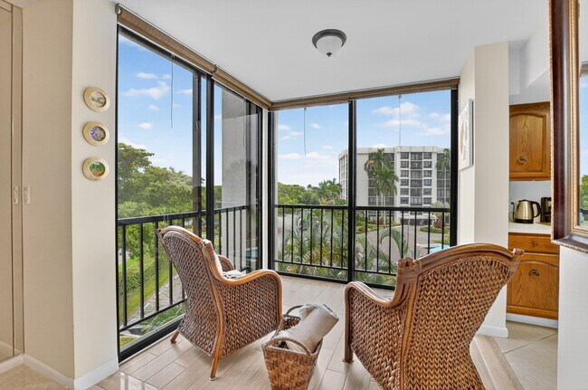 Foto del edificio - 6805 Willow Wood Dr