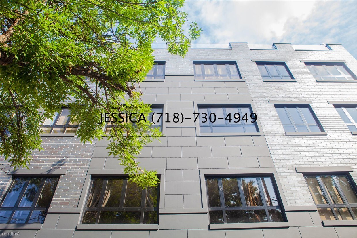 Primary Photo - 453 Maple St