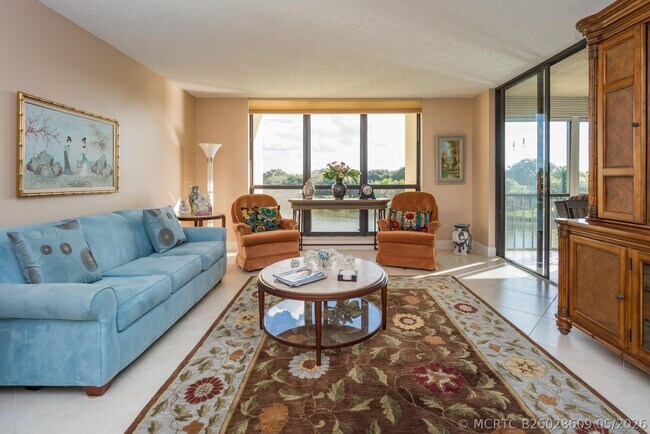 Foto del edificio - 5188 Woodland Lakes Dr