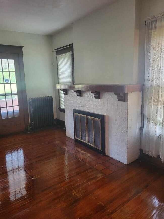 Foto del edificio - Spacious 3-bedroom 1 bath**$500 OFF FIRST ...