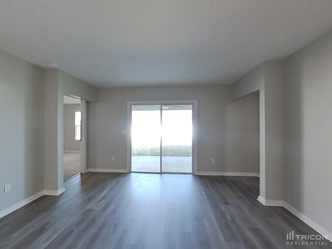 Foto del edificio - 77013 Birdseye Ct