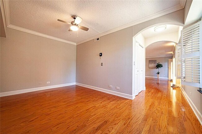 Foto del edificio - 3648 Peachtree Rd NE