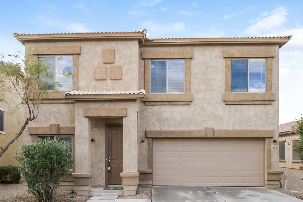 Foto principal - 153 E Dry Creek Rd