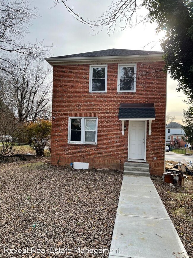 Building Photo - 3 br, 1 bath House - 1004 E. Coldspring Lane