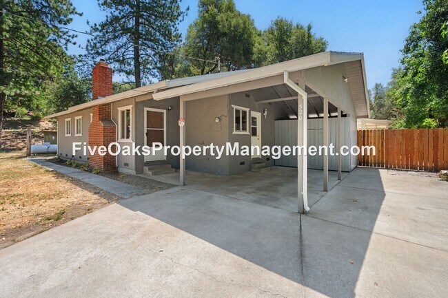 Foto del edificio - 520 Fowler Ln