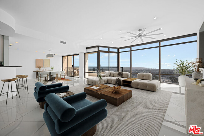 Building Photo - 4267 Marina City Dr