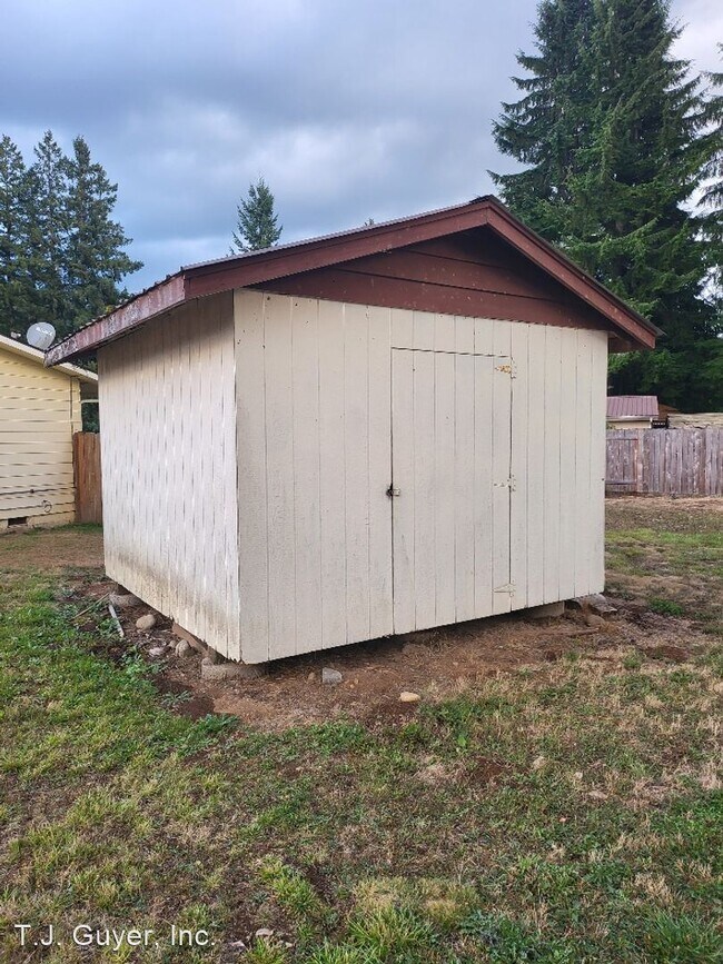 Building Photo - 2 br, 1 bath House - 137 Baker Dr.