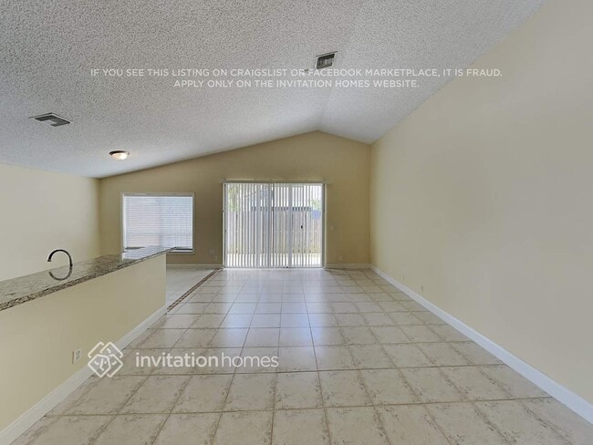 Foto del edificio - 7735 NW 63rd Way