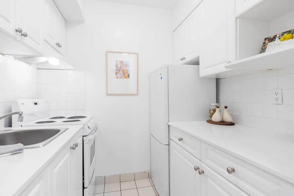 Building Photo - Hendry House