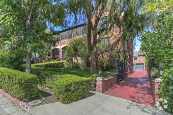 Primary Photo - 1942 N Normandie Ave