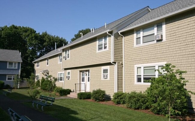 Building Photo - 130 Caswell St