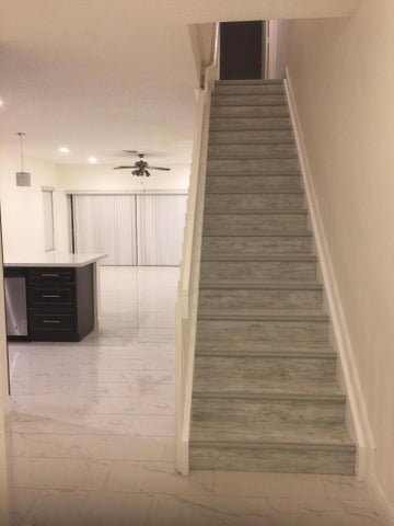 Foto del edificio - 401 SW 120th Ave