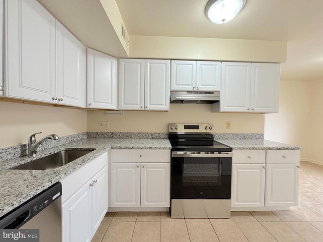 Foto del edificio - 4513 Logsdon Dr