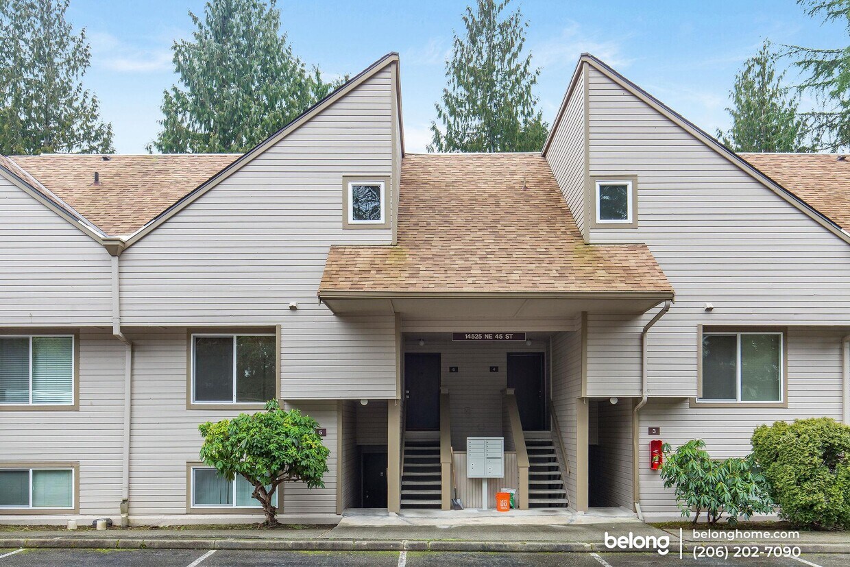 14525 NE 45th St, Bellevue, WA 98007 Townhome Rentals in Bellevue WA