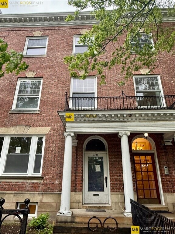 Building Photo - 1726 Beacon St Building Photo - 1726 Beacon St