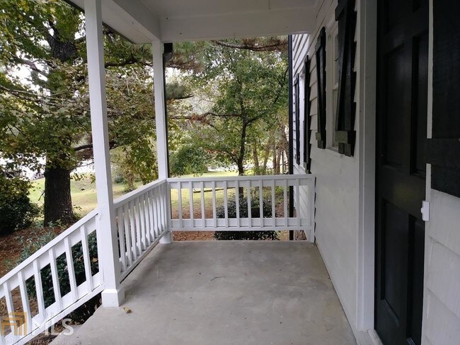 Building Photo - 1349 Flat Shoals Rd SW
