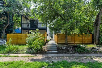 Building Photo - 616 Marine St