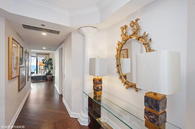 Building Photo - 950 N Michigan Ave