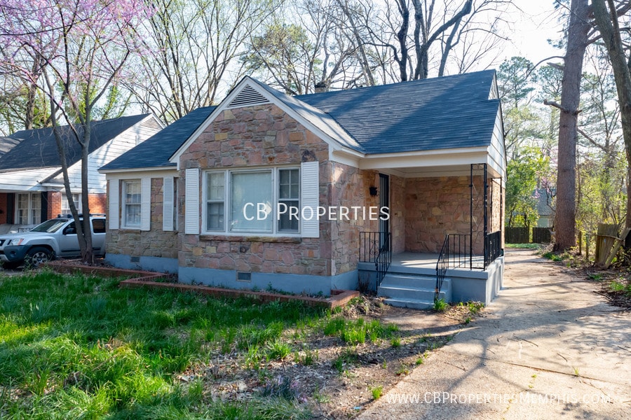 Primary Photo - 758 Moon St
