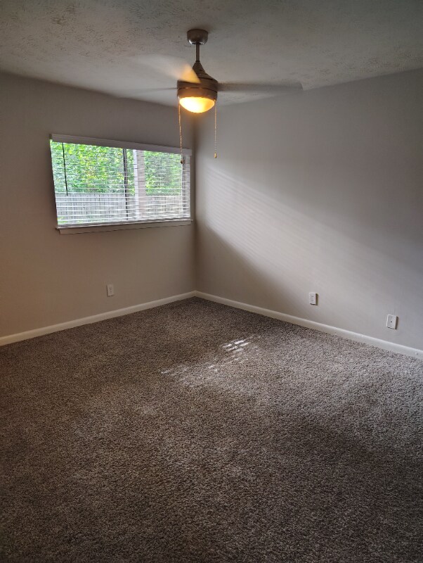 Foto del edificio - 1275 Cunningham Rd SW