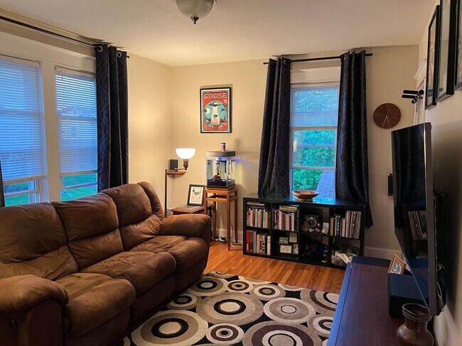 Foto del edificio - 5354 Hunter Ave