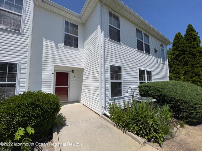 Building Photo - 373 Deuce Dr
