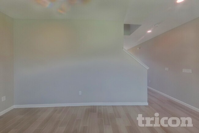 Foto del edificio - 9762 Lemon Grass Ln